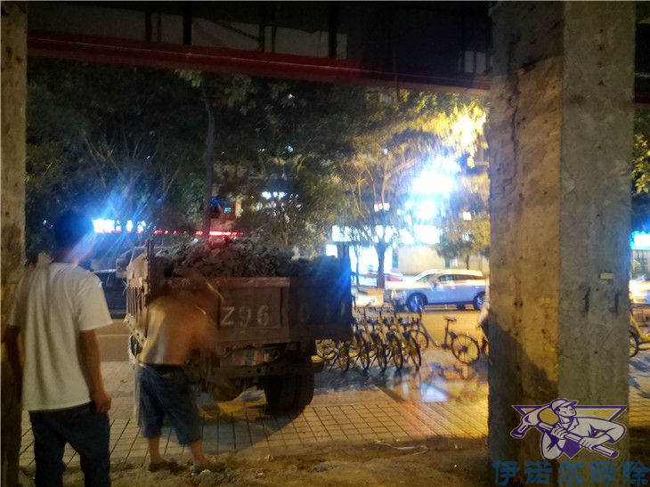 太仓专业的敲墙拆除费用低24小时服务